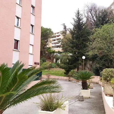 Appartement Ideal Couple - A/c - Tramway & Parc Du Ray *